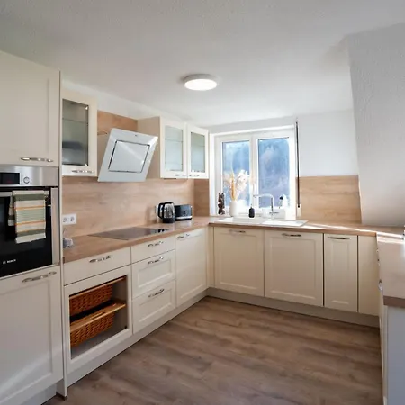Waldgefluester Apartment